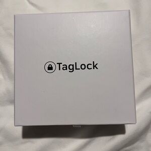 TagLock Pet Wireless Tracker - White Box